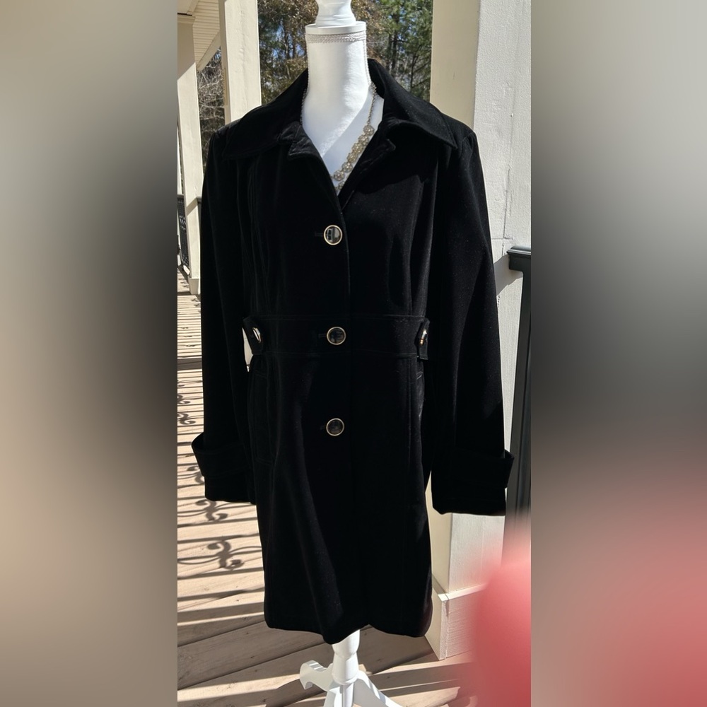 Gallery Women's Black Velvet Jacket or Coat, XL